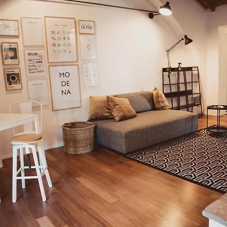 Albinelli's - 10m From Mercato Albinelli Apartment