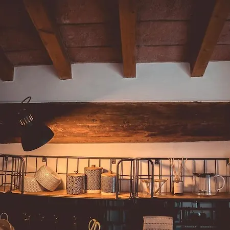 Διαμέρισμα Albinelli's - 10m From Mercato Albinelli Μόντενα