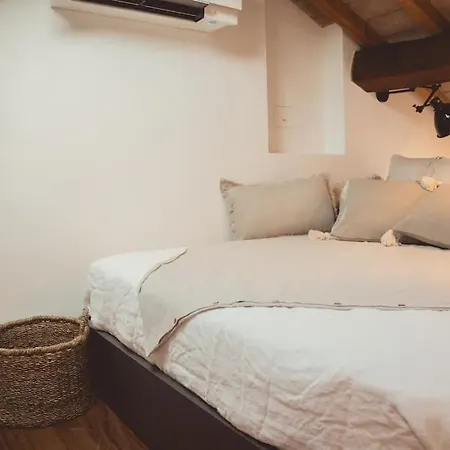 Albinelli's - 10m From Mercato Albinelli Μόντενα