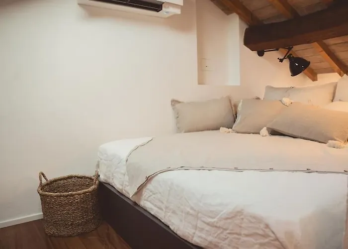 Albinelli's - 10m From Mercato Albinelli Μόντενα